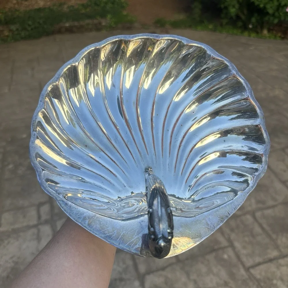 Vintage Apollo EPC Bernard Rice's Sons 4 Footed Clamshell Candy Dish #5437